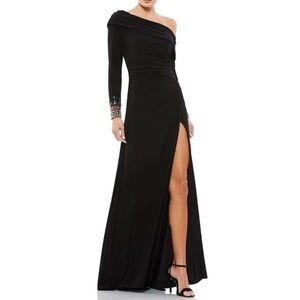Mac Duggal Black Beaded Cuff Drop Shoulder Faux Wrap Gown Gown Size 4 New